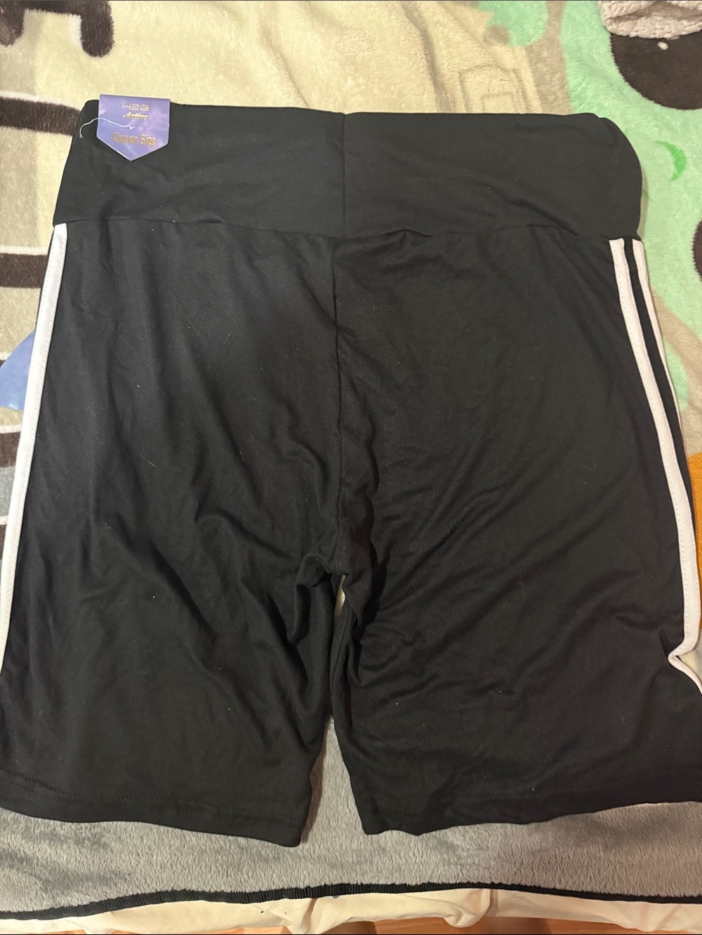 H&M Black Athletic Bike Shorts with Side Stripe - Picture 2 of 3